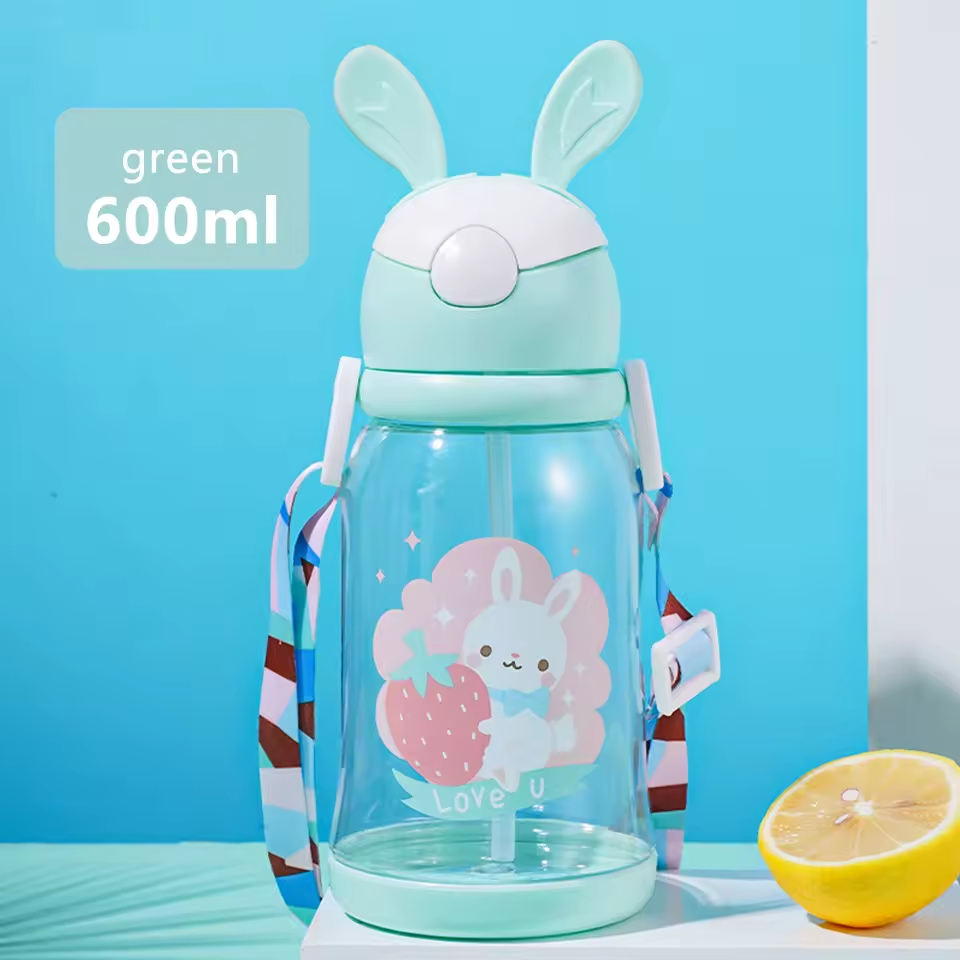 Gobelet d’Eau Enfant 600 ml avec Paille